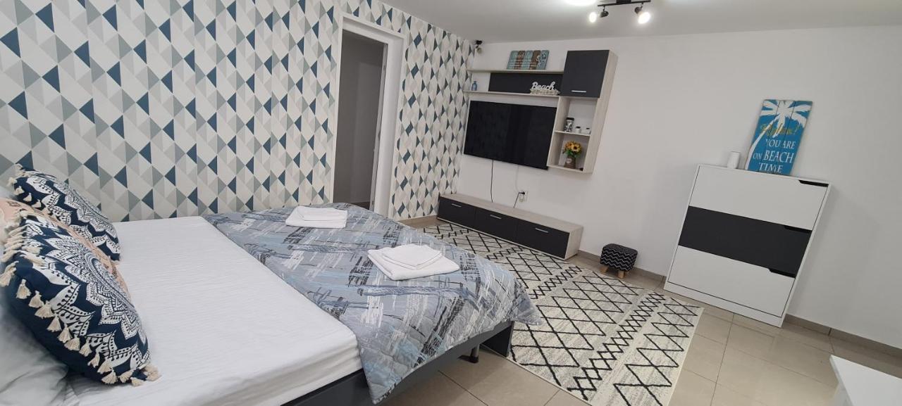 Seby Studio Constanta Luaran gambar